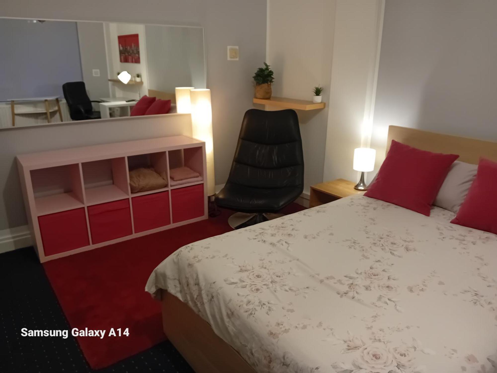 63 John Aird Court Homestay